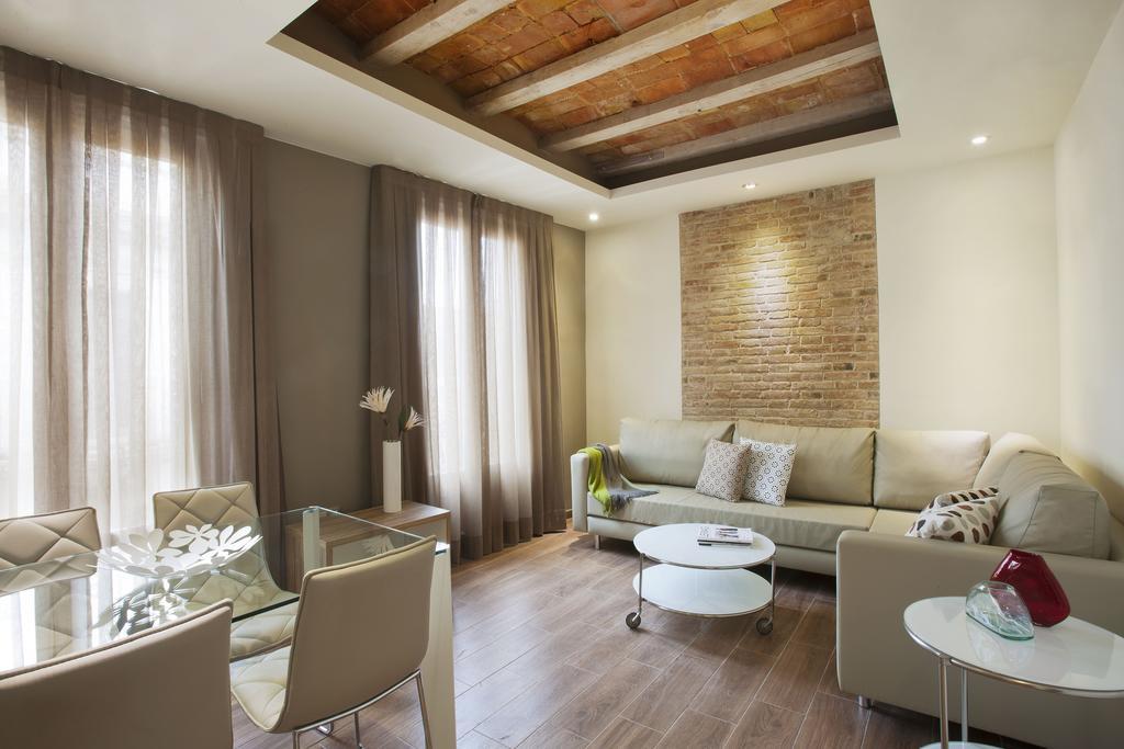 Barcelona Apartment Mila Room photo